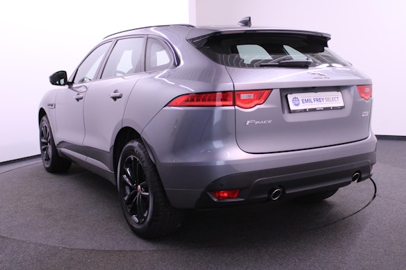 JAGUAR F-Pace 2.0 D 240 CF Swiss Edition AWD 2