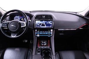 Vehicle image JAGUAR F-Pace 2.0 D 240 CF Swiss Edition AWD