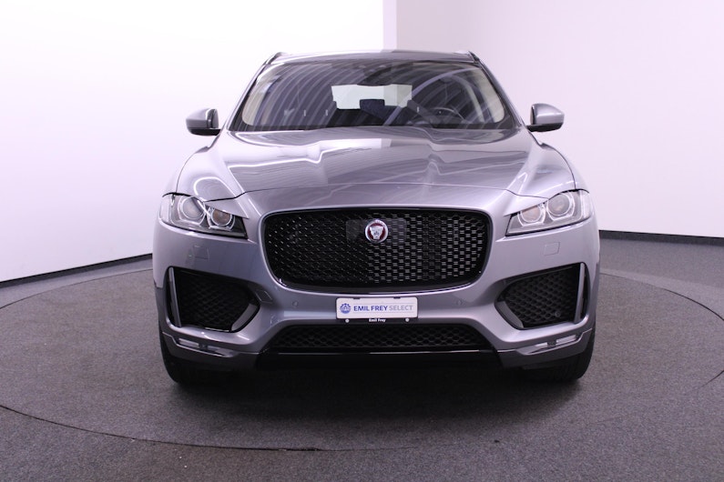 Vehicle image JAGUAR F-PACE
