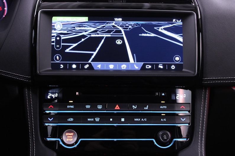 Vehicle image JAGUAR F-PACE