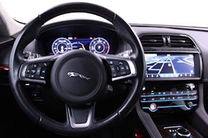 Vehicle image JAGUAR F-Pace 2.0 D 240 CF Swiss Edition AWD
