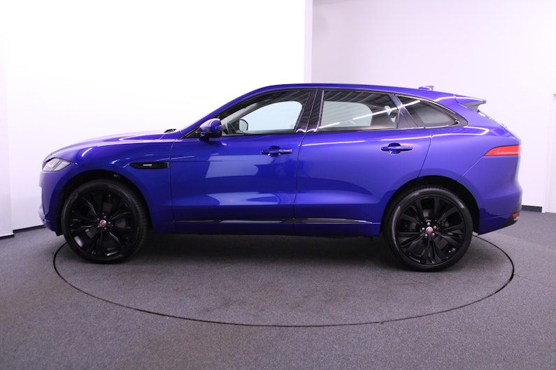 Vehicle image JAGUAR F-PACE
