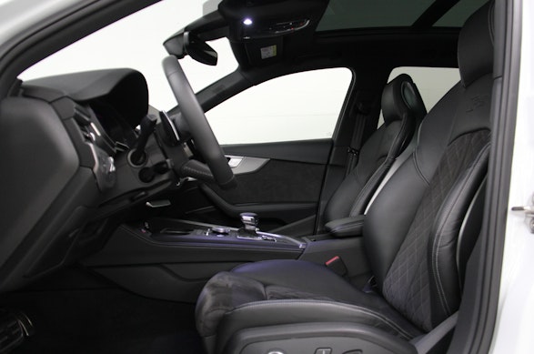 AUDI RS4 Avant 2.9 V6 TFSI quattro T-Tronic 2