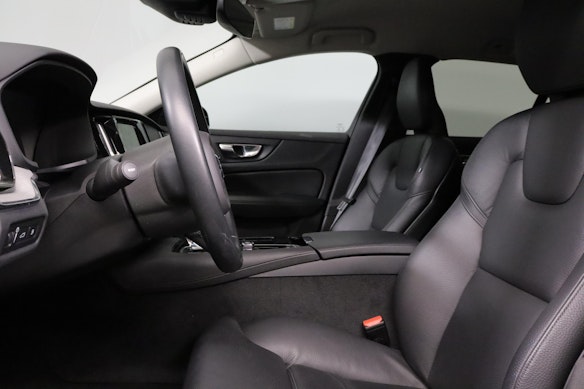 VOLVO V60 2.0 T6 TE Inscription eAWD 2