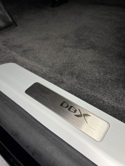 Vehicle image ASTON MARTIN DBX