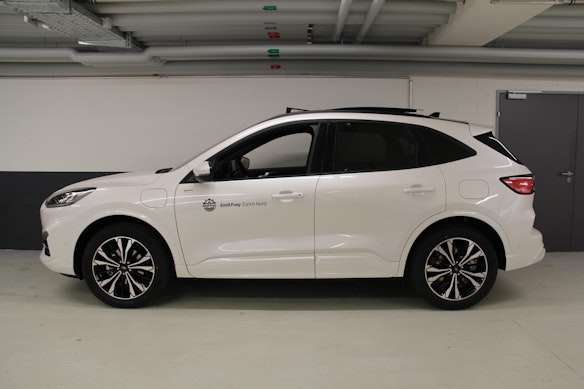 FORD Kuga 2.5 Plug-in Hybrid ST-Line X 3