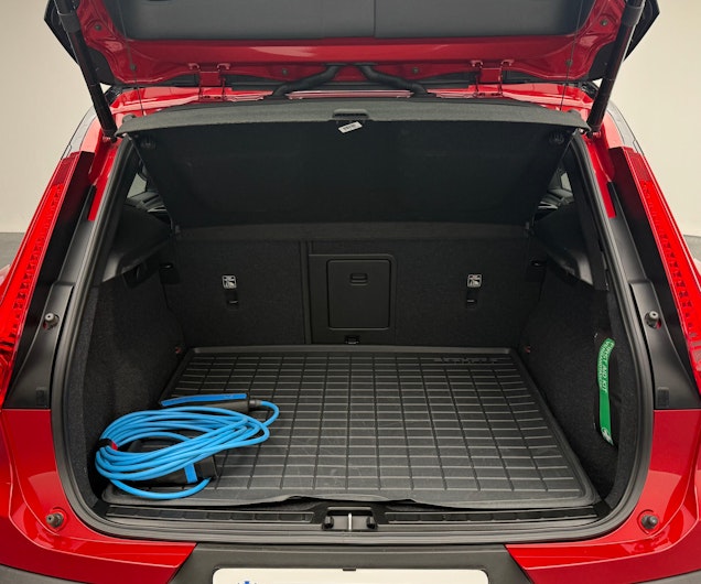 Vehicle image VOLVO XC40