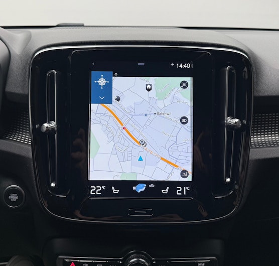 Vehicle image VOLVO XC40