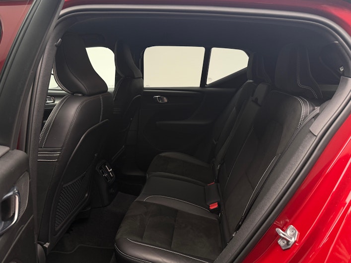 Vehicle image VOLVO XC40