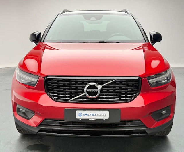Vehicle image VOLVO XC40