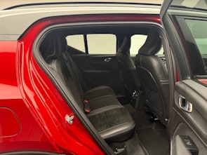 Vehicle image VOLVO XC40 1.5 T5 PiH R-Design