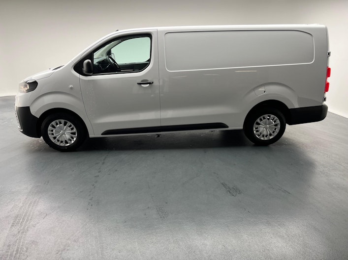 Vehicle image TOYOTA PROACE