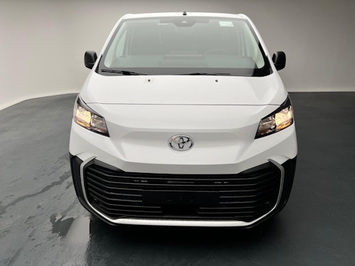 TOYOTA PROACE Van L2 2.0 D Advanced 1