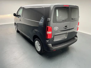 Fahrzeugbild TOYOTA PROACE Van L1 2.0 D Advanced