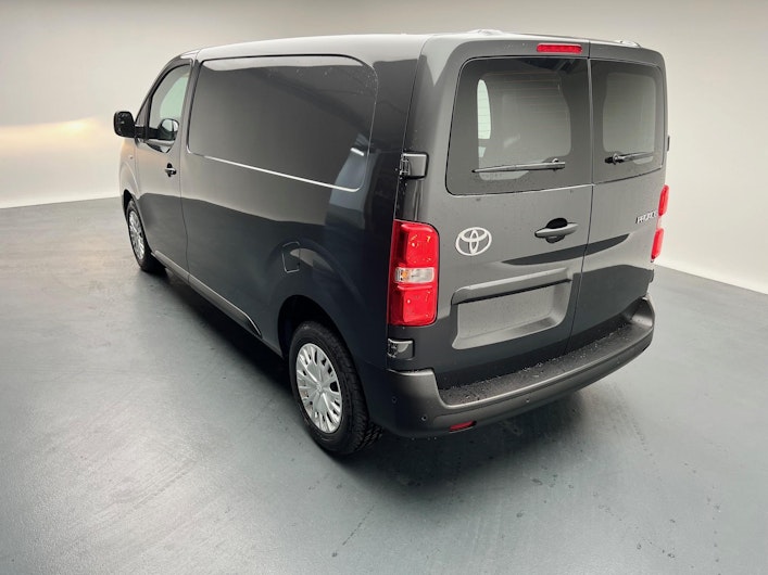 Vehicle image TOYOTA PROACE