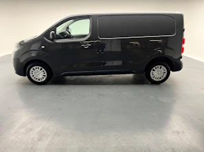 Fahrzeugbild TOYOTA PROACE Van L1 2.0 D Advanced