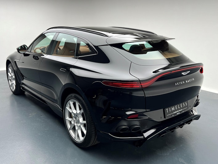 Vehicle image ASTON MARTIN DBX