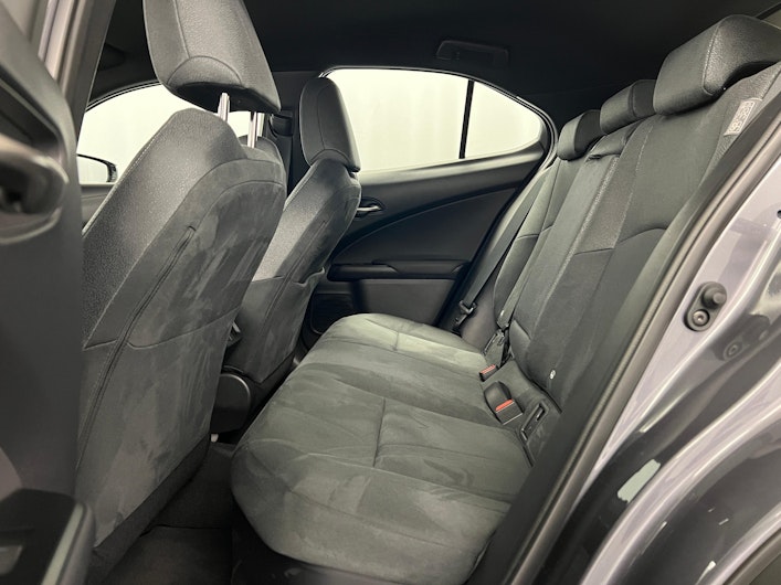 Vehicle image LEXUS UX