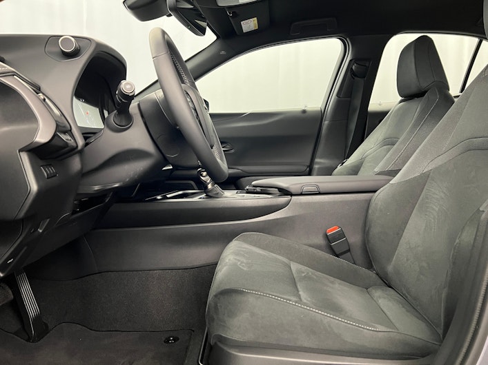 Vehicle image LEXUS UX