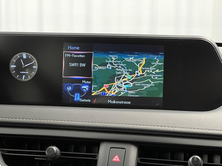 Vehicle image LEXUS UX