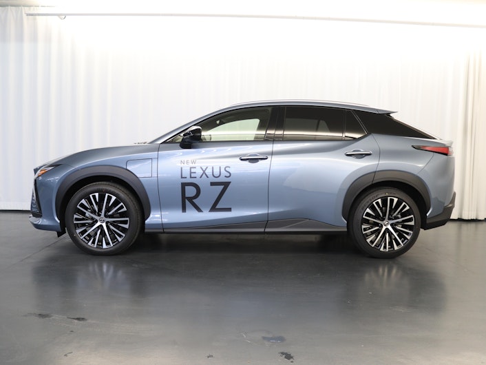 Vehicle image LEXUS RZ