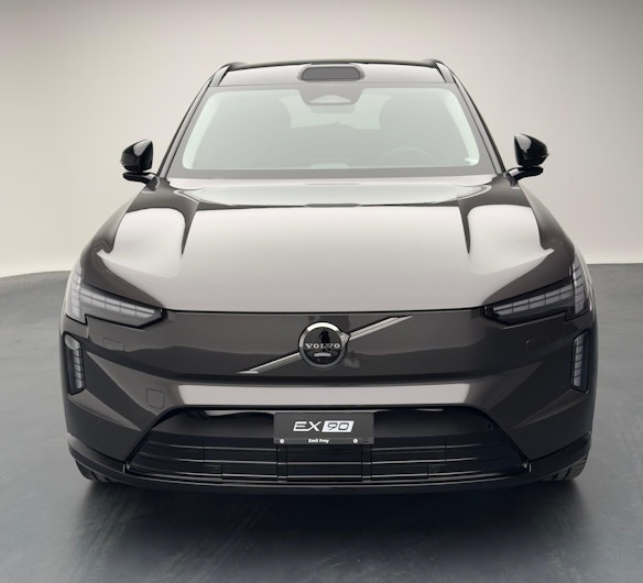 Vehicle image VOLVO EX 90