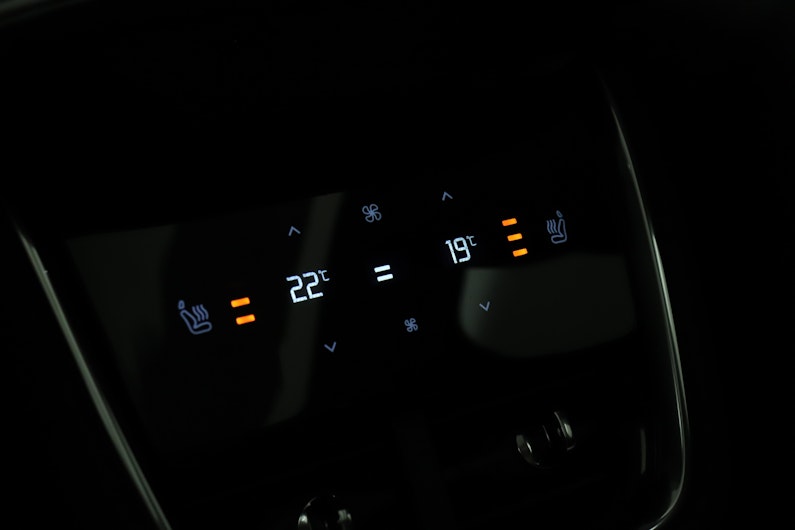 Vehicle image VOLVO EX 90