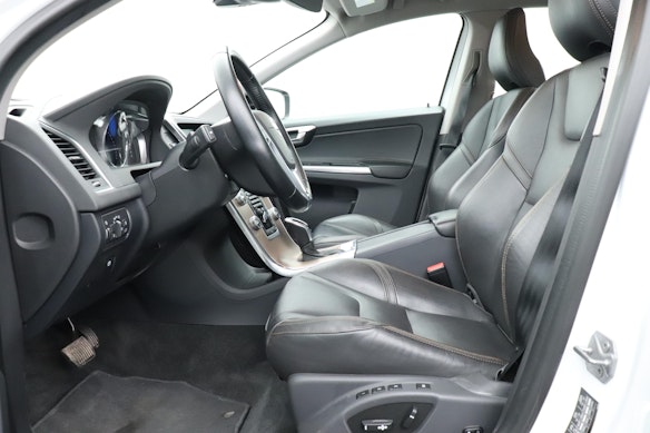 VOLVO XC60 2.0 T5 Summum AWD S/S 2