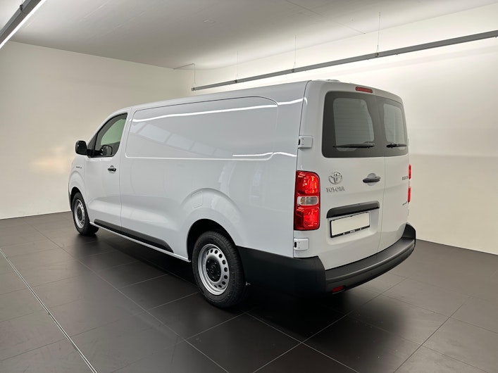 Vehicle image TOYOTA PROACE