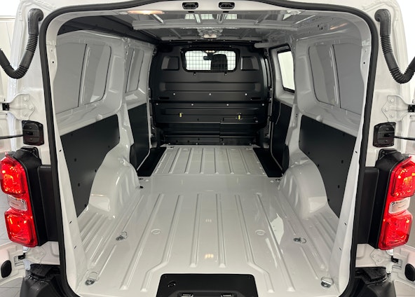 Vehicle image 5 Vehicle image 5