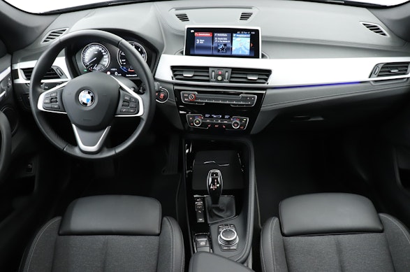 BMW X1 18d xDrive 7