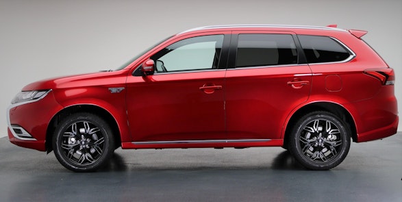 MITSUBISHI Outlander 2.4 PHEV Diamond+ 3