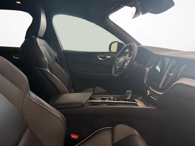Volvo XC60 2.0 B5 MH R-Design AWD