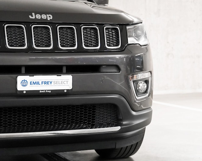 Vehicle image JEEP COMPASS