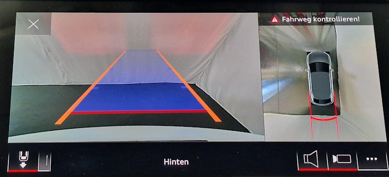 Vehicle image AUDI Q3