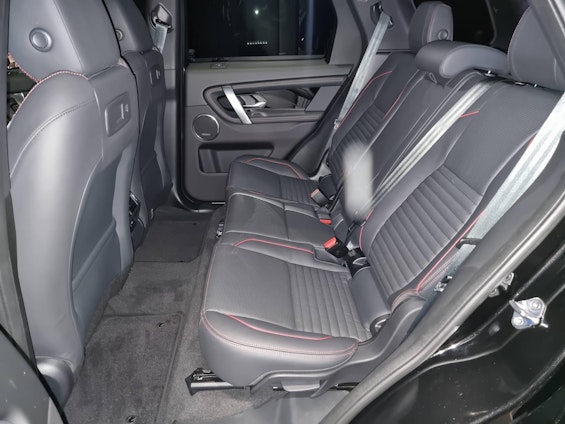 Vehicle image 4 Vehicle image 4