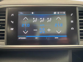 https://vehicle.imgix.net/3051652/1d52e253-1ad0-4224-a457-179c30bc41e6.jpg