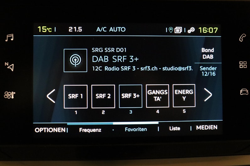 Vehicle image PEUGEOT 208