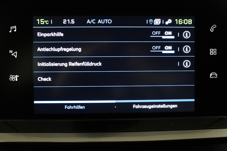 Vehicle image PEUGEOT 208