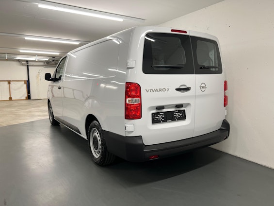 Vehicle image 3 Vehicle image 3