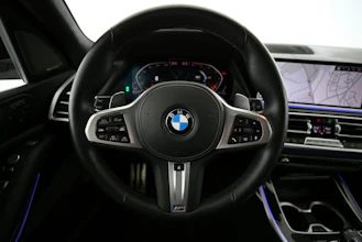 https://vehicle.imgix.net/3054820/44e1b385-7135-458a-bc2f-d377c441e4ca.jpg