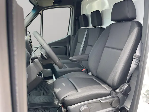 Mercedes-Benz Sprinter 319 CDI CH 3665mm S