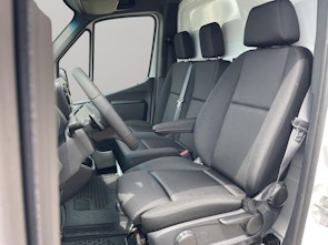 Vehicle image MERCEDES-BENZ Sprinter 319 CDI CH 3665mm S