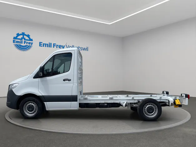 Mercedes-Benz Sprinter 319 CDI CH 3665mm S