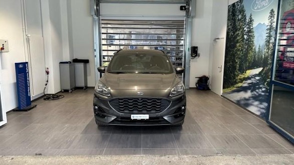 FORD Kuga 2.5 Plug-in Hybrid ST-Line 1