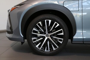 Vehicle image LEXUS RZ 450e Comfort