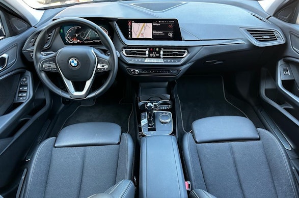 BMW 118i 7