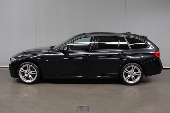 BMW 330d xDrive SAG Touring 4