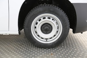 Vehicle image OPEL -e Cargo 2.4 t XL Electric