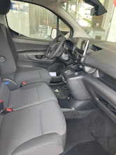 Vehicle image OPEL -e Cargo 2.4 t XL Electric